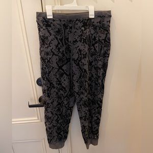 Super cute sweatpants